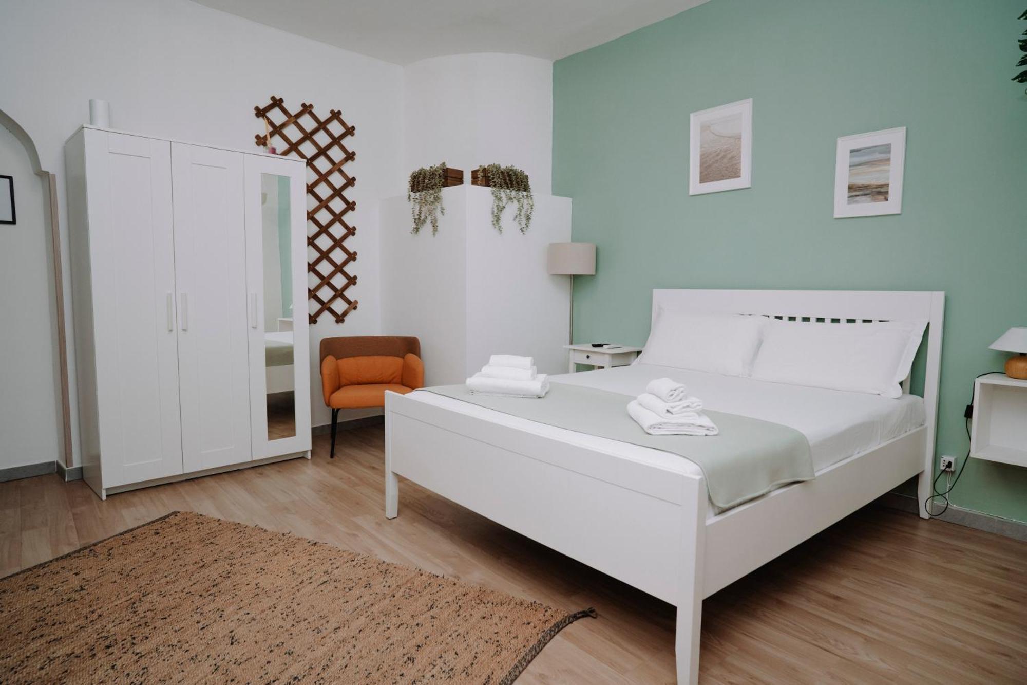 Bonne Nuit Terracina Bed & Breakfast Exterior photo