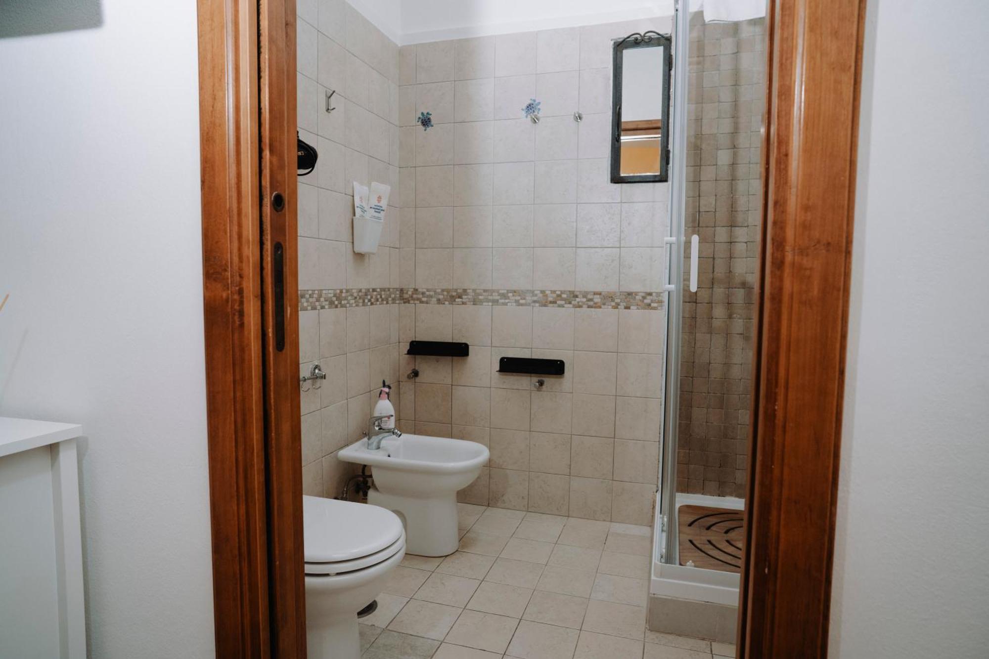 Bonne Nuit Terracina Bed & Breakfast Exterior photo